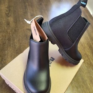 Native Kids Sleek Black Boots